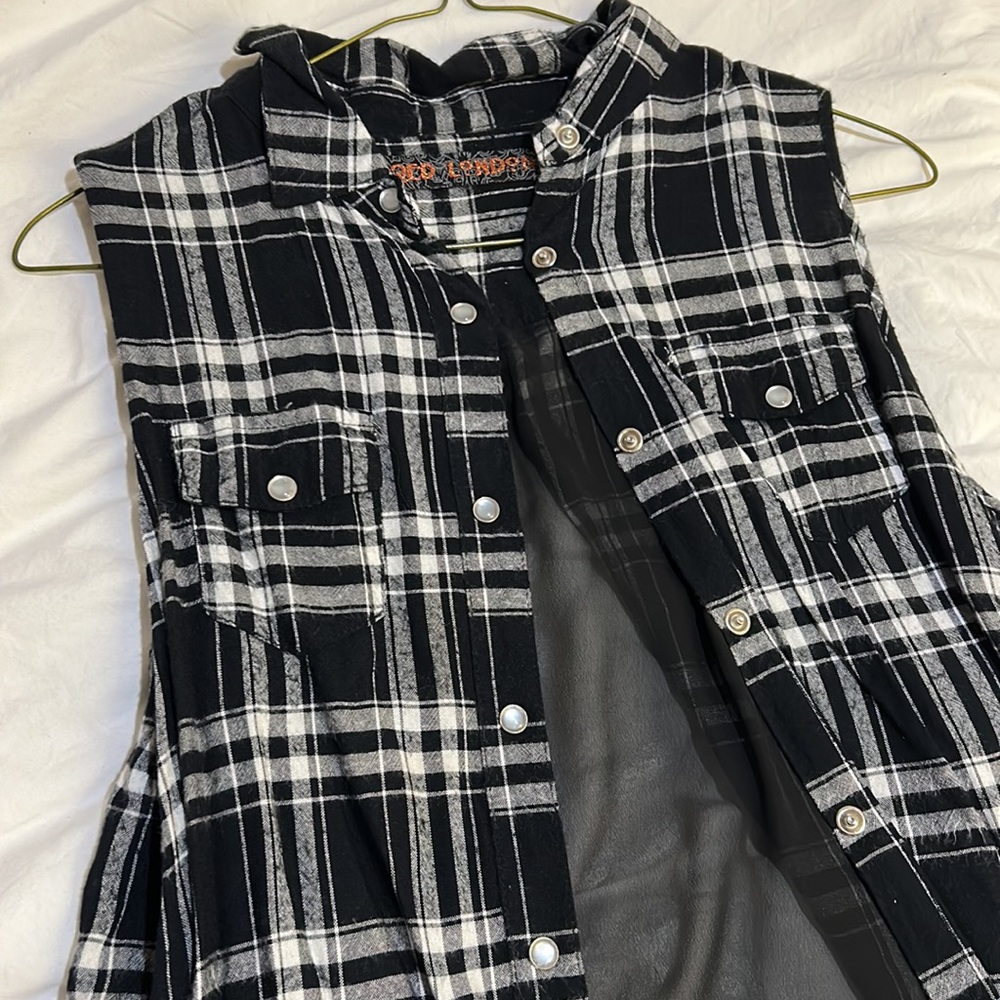 QED London/LF flannel vest with sheet chiffon back